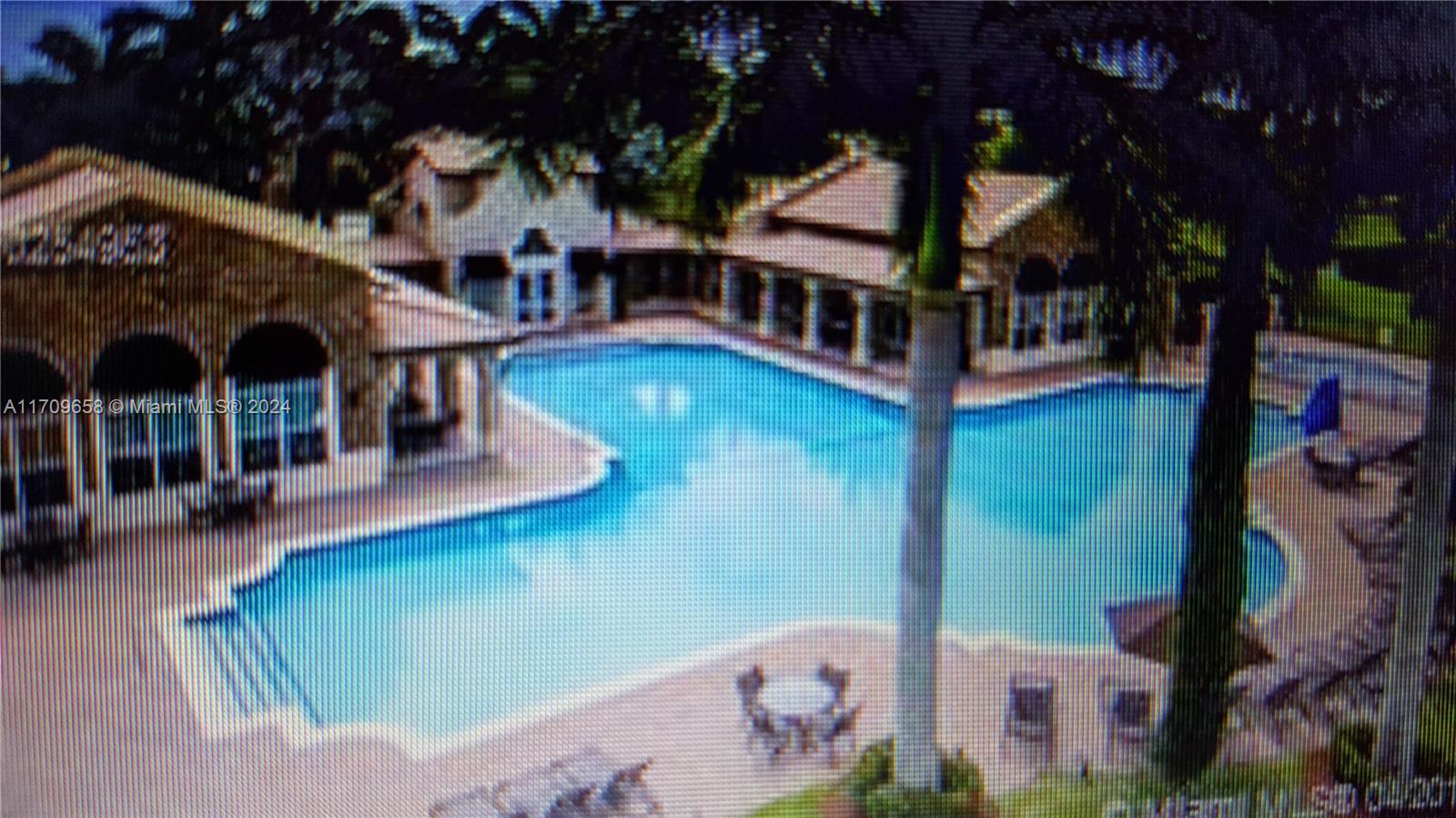 3365 NE 14 DR # 16 Unit: 201-16