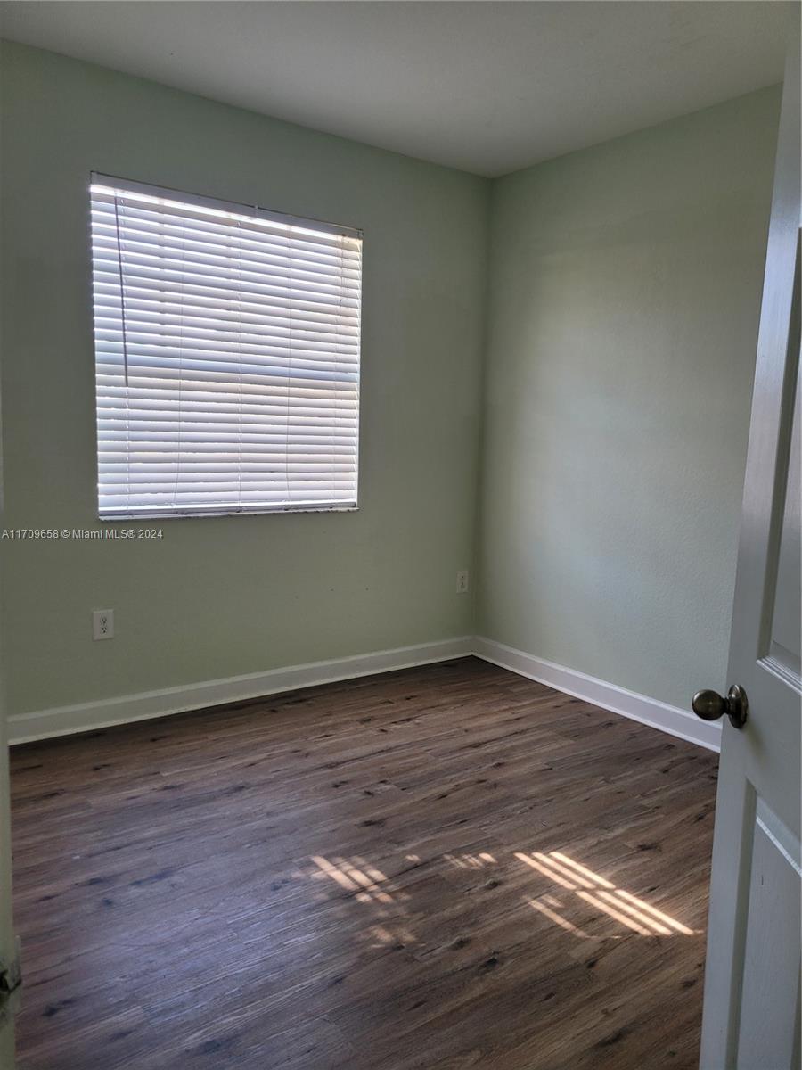 3365 NE 14 DR # 16 Unit: 201-16