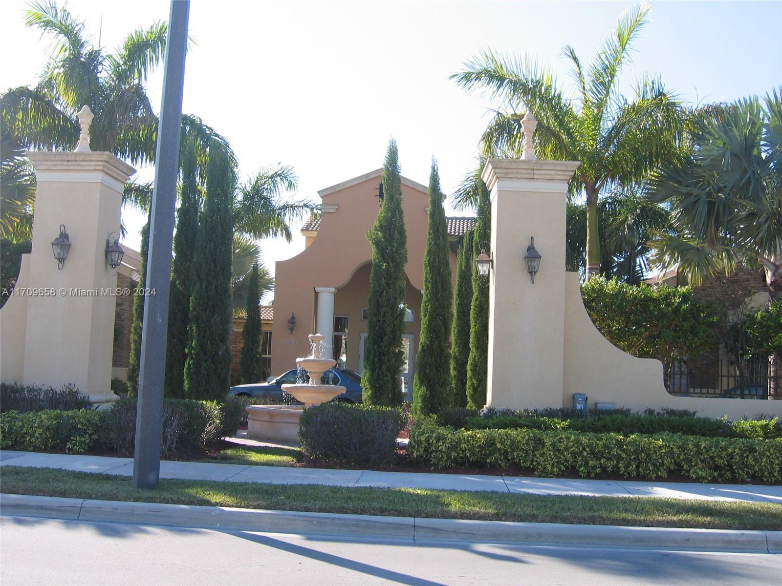 3365 NE 14 DR # 16 Unit: 201-16