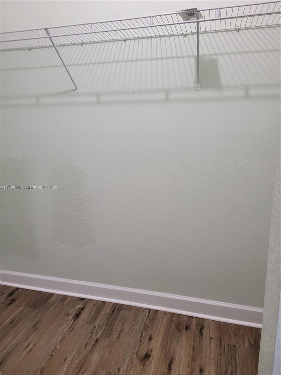 3365 NE 14 DR # 16 Unit: 201-16