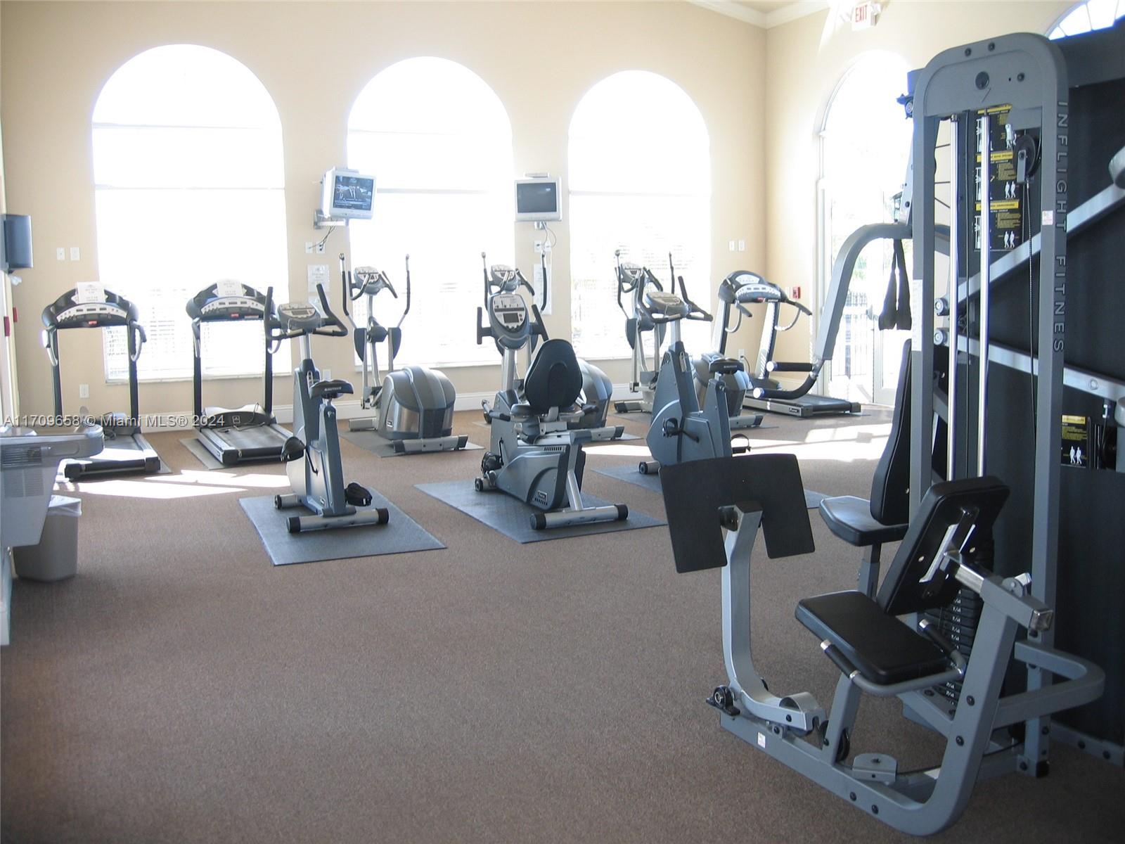 3365 NE 14 DR # 16 Unit: 201-16