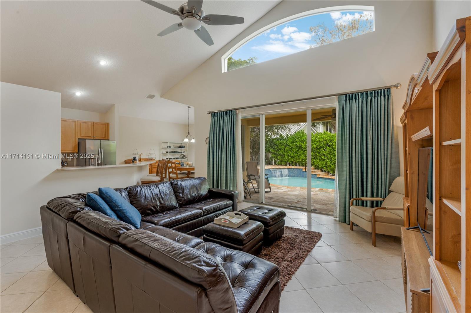 9543 NW 52 Pl