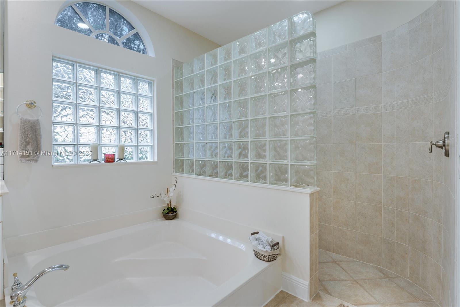 9543 NW 52 Pl