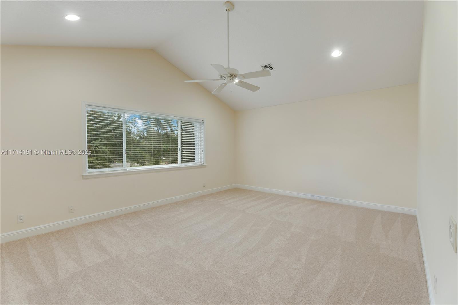 9543 NW 52 Pl