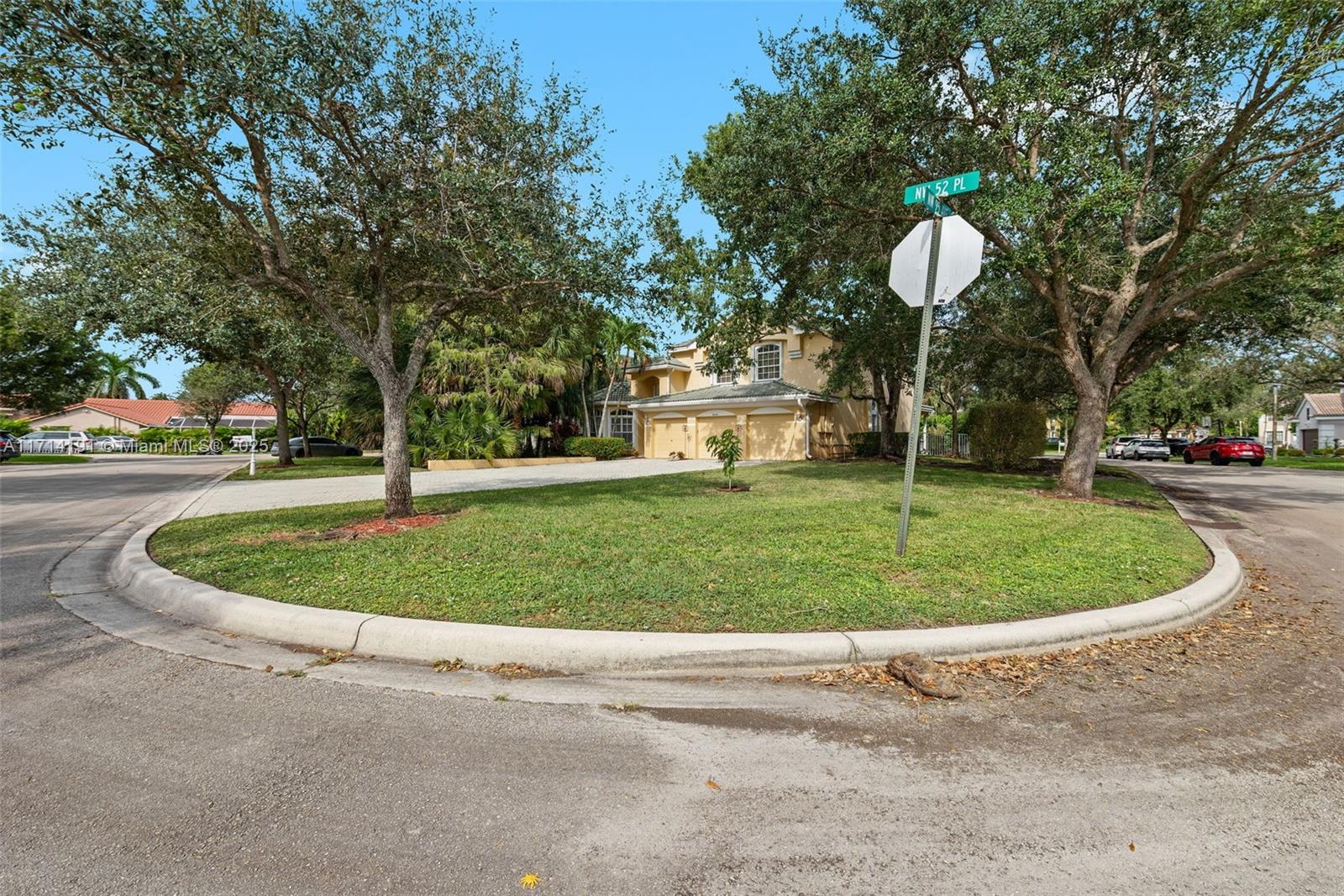 9543 NW 52 Pl