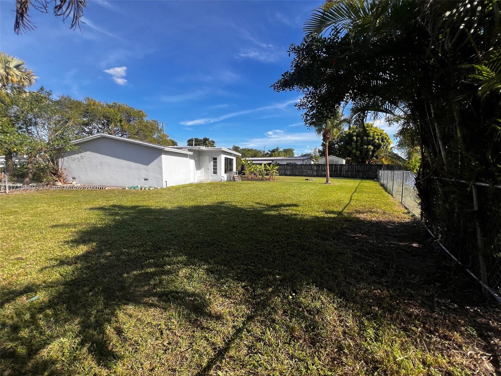 10260 Dolphin Rd