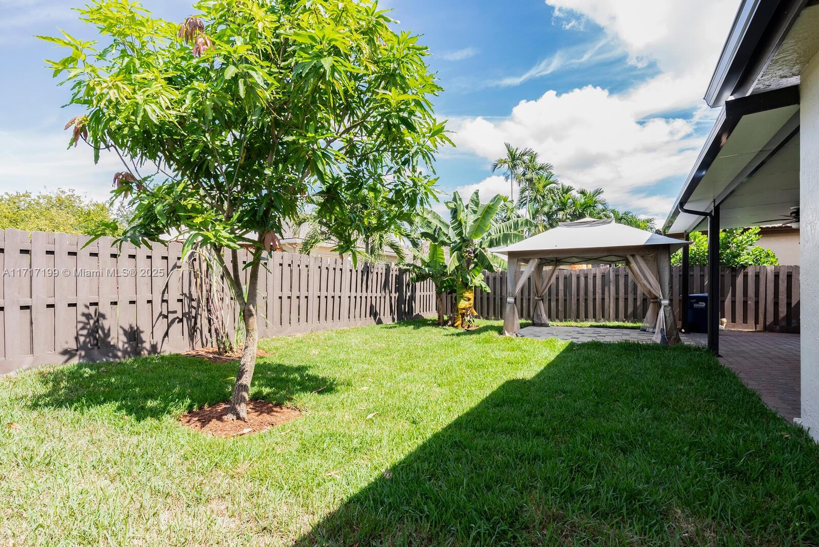 8885 NW 168th St