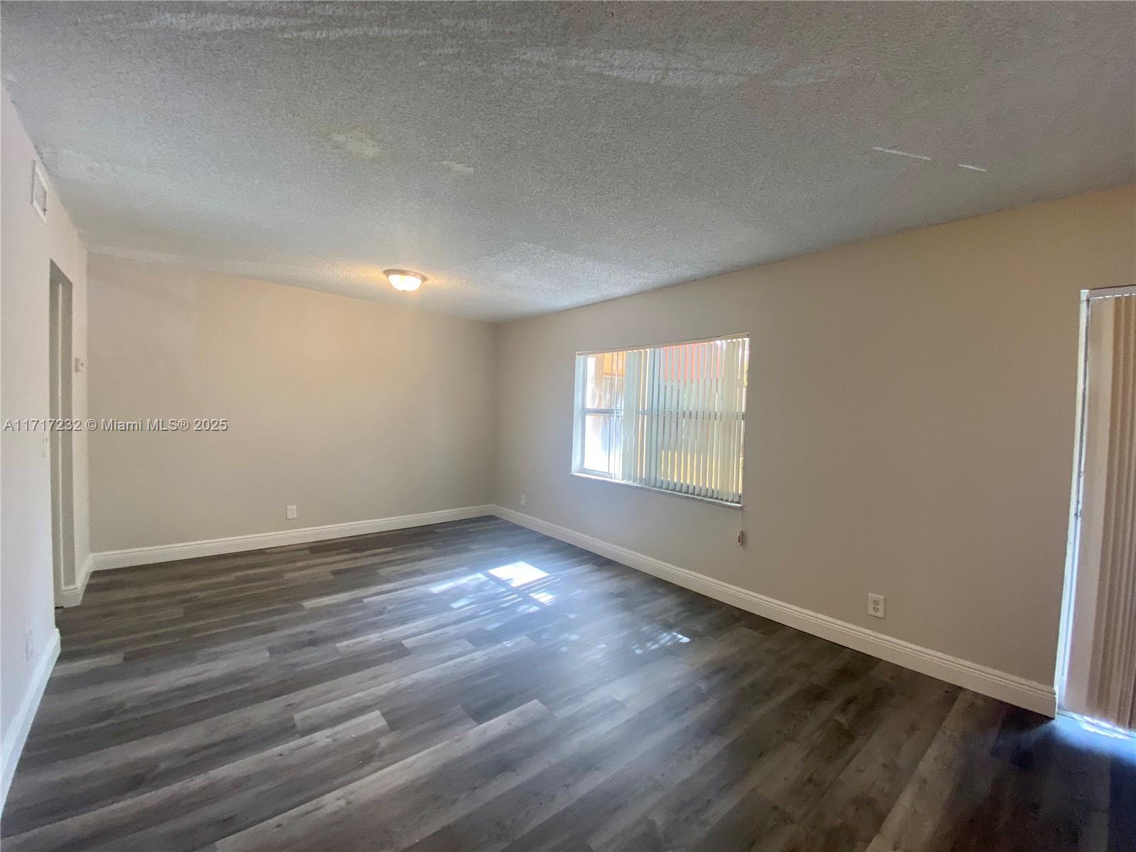 17901 NW 68th Ave # T206