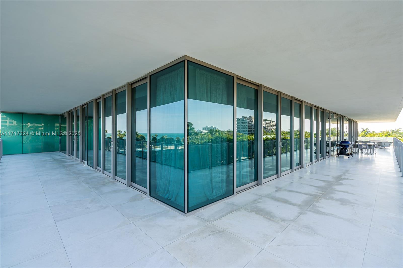 350 Ocean Dr # 401N