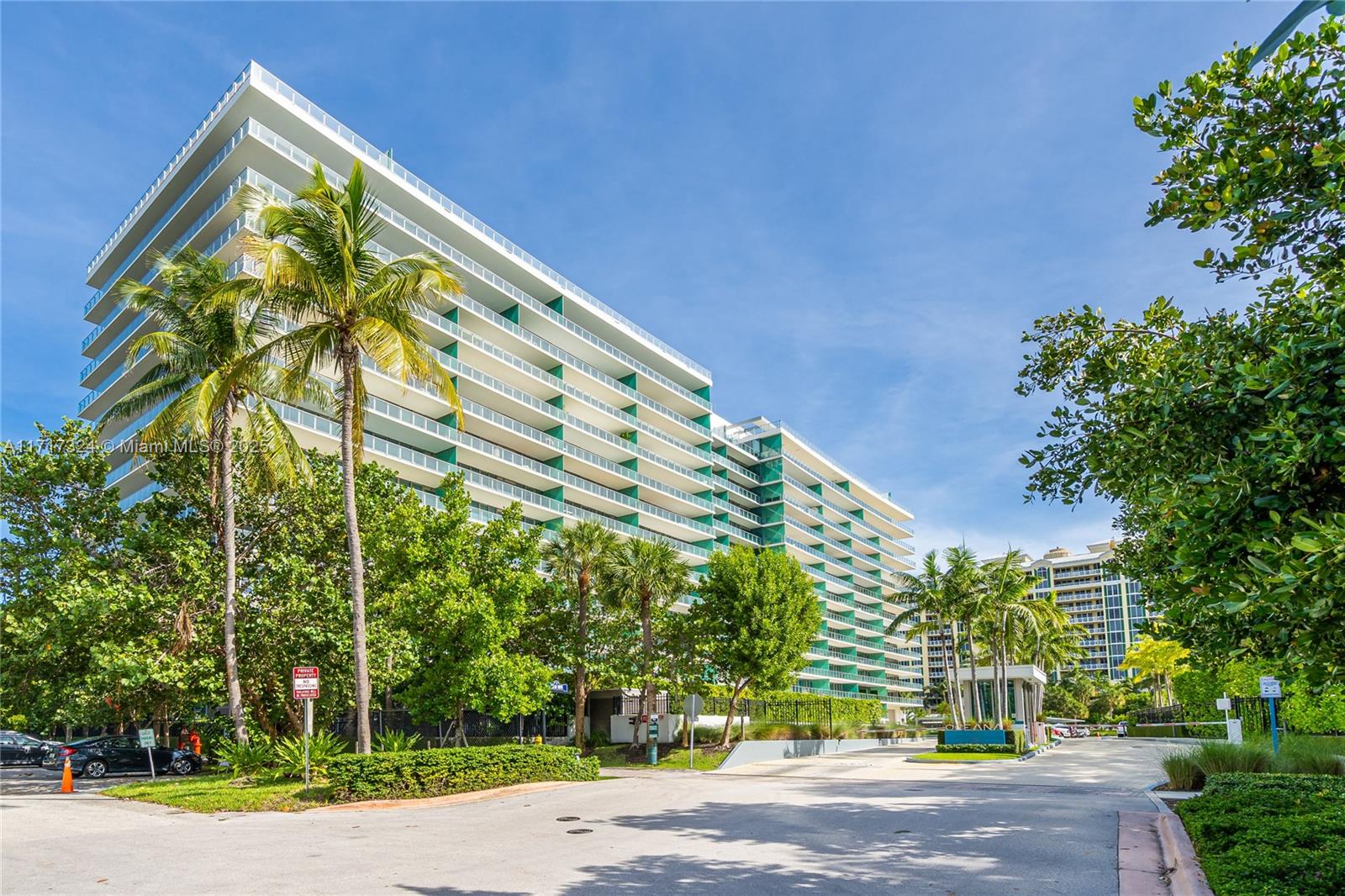 350 Ocean Dr # 401N