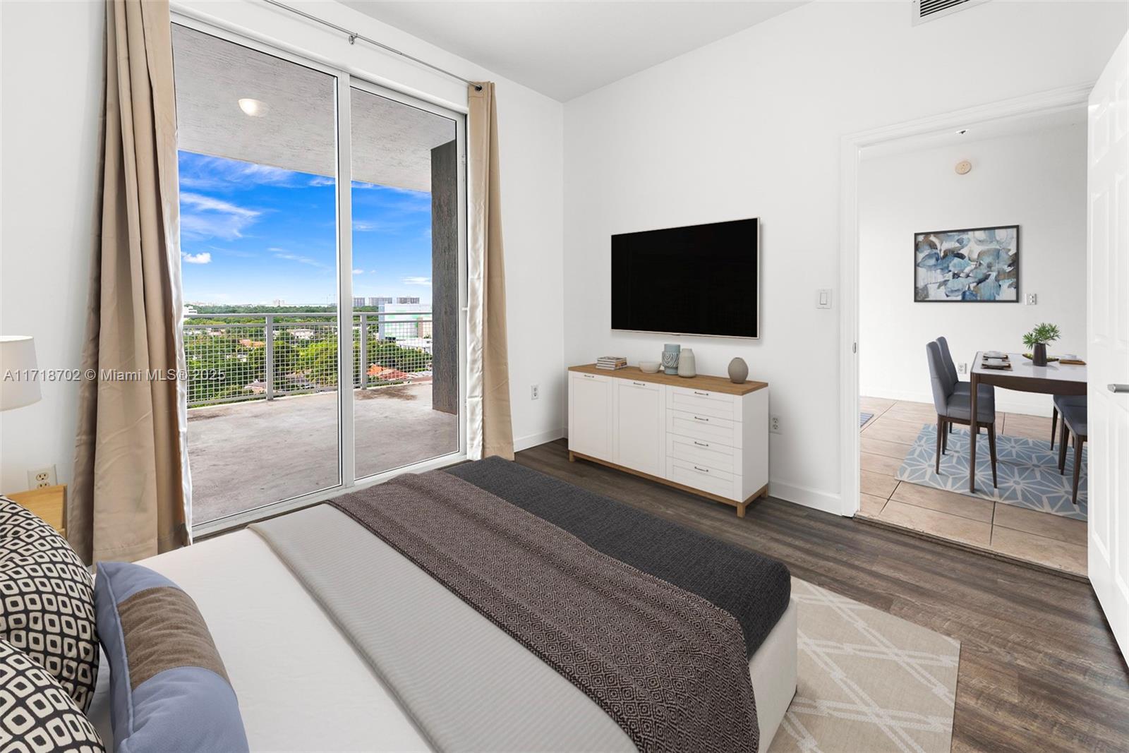 2600 SW 27th Ave Unit: PH04