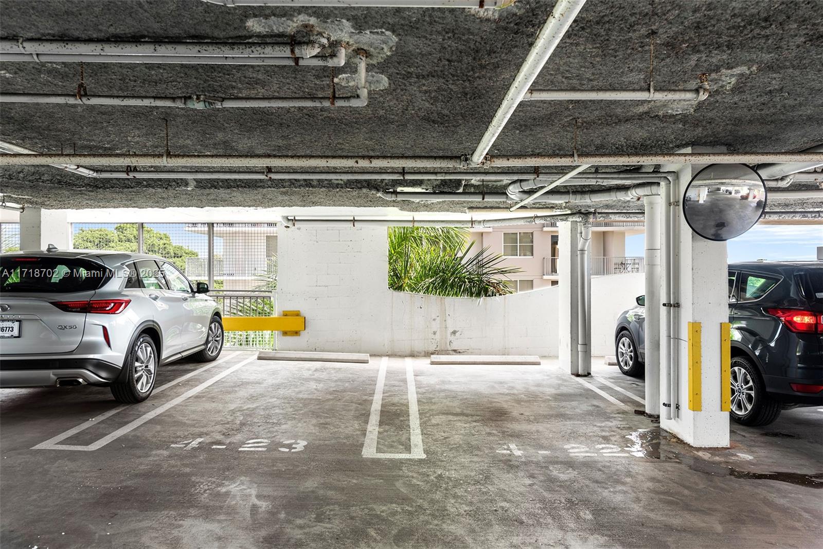 2600 SW 27th Ave Unit: PH04