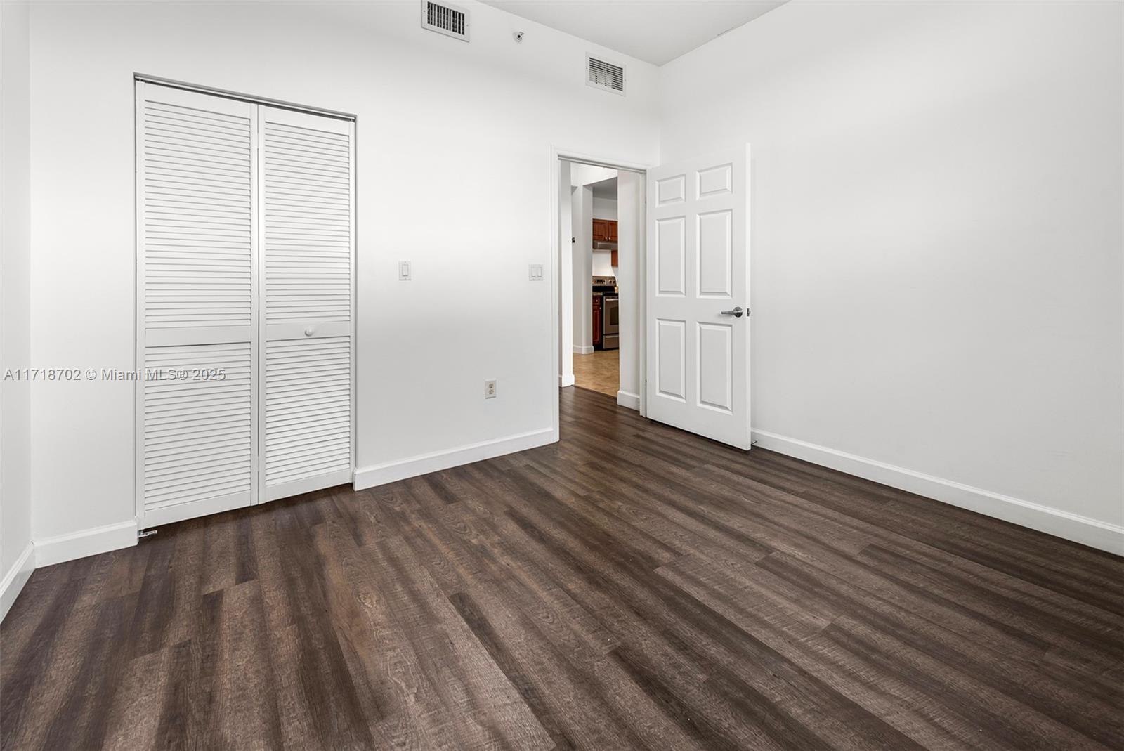 2600 SW 27th Ave Unit: PH04