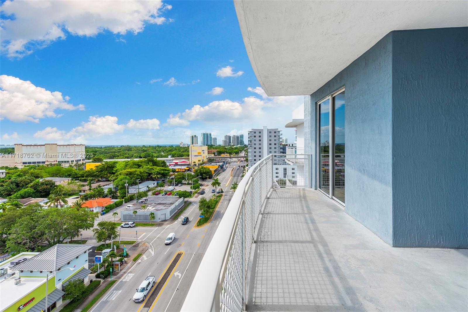 2600 SW 27th Ave Unit: PH04