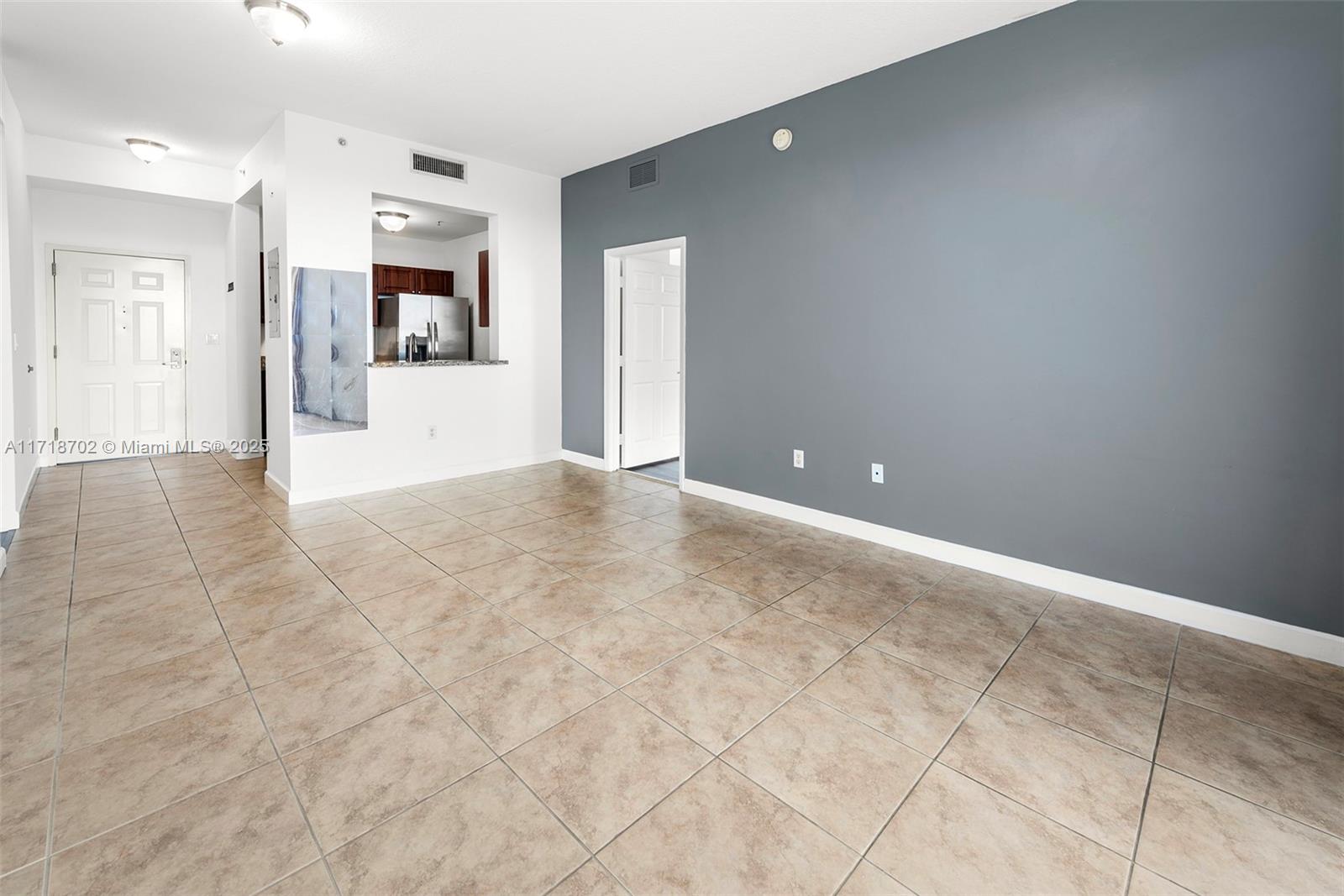 2600 SW 27th Ave Unit: PH04