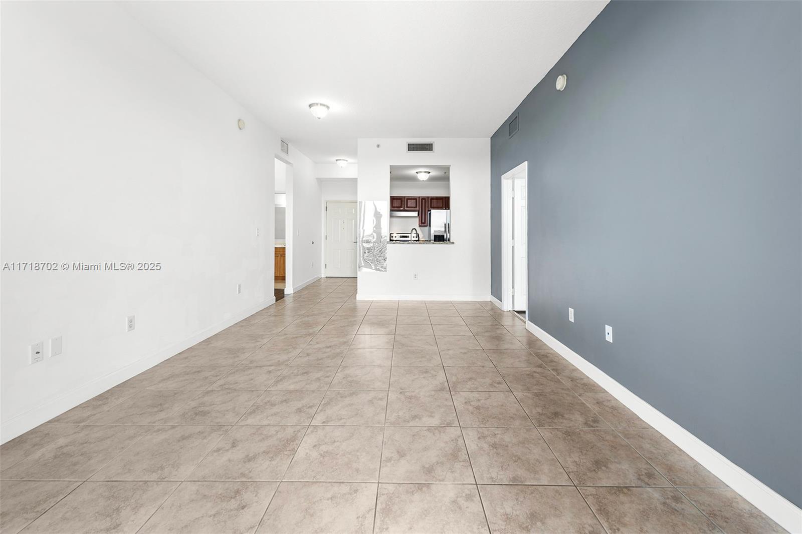 2600 SW 27th Ave Unit: PH04