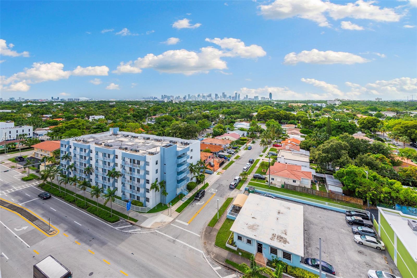 2600 SW 27th Ave Unit: PH04