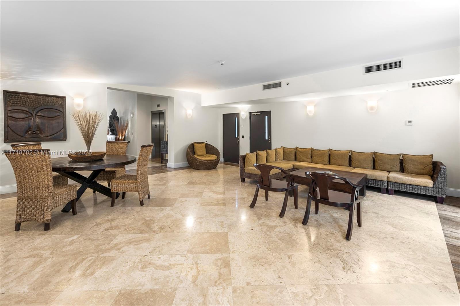 2600 SW 27th Ave Unit: PH04