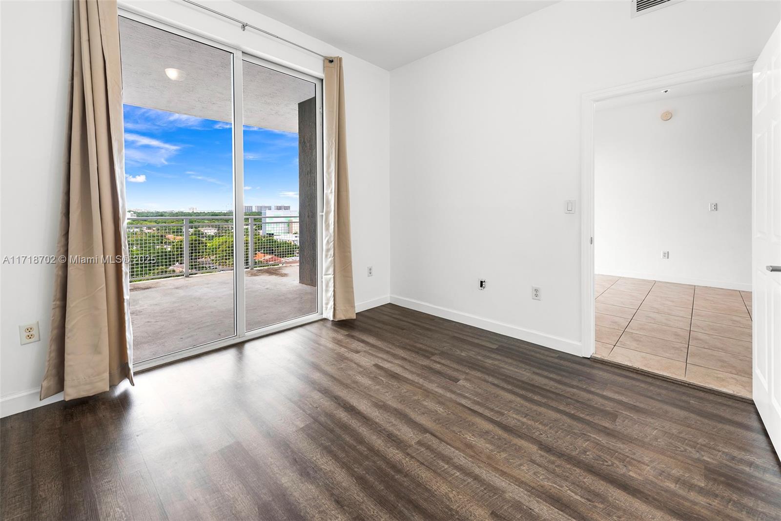 2600 SW 27th Ave Unit: PH04