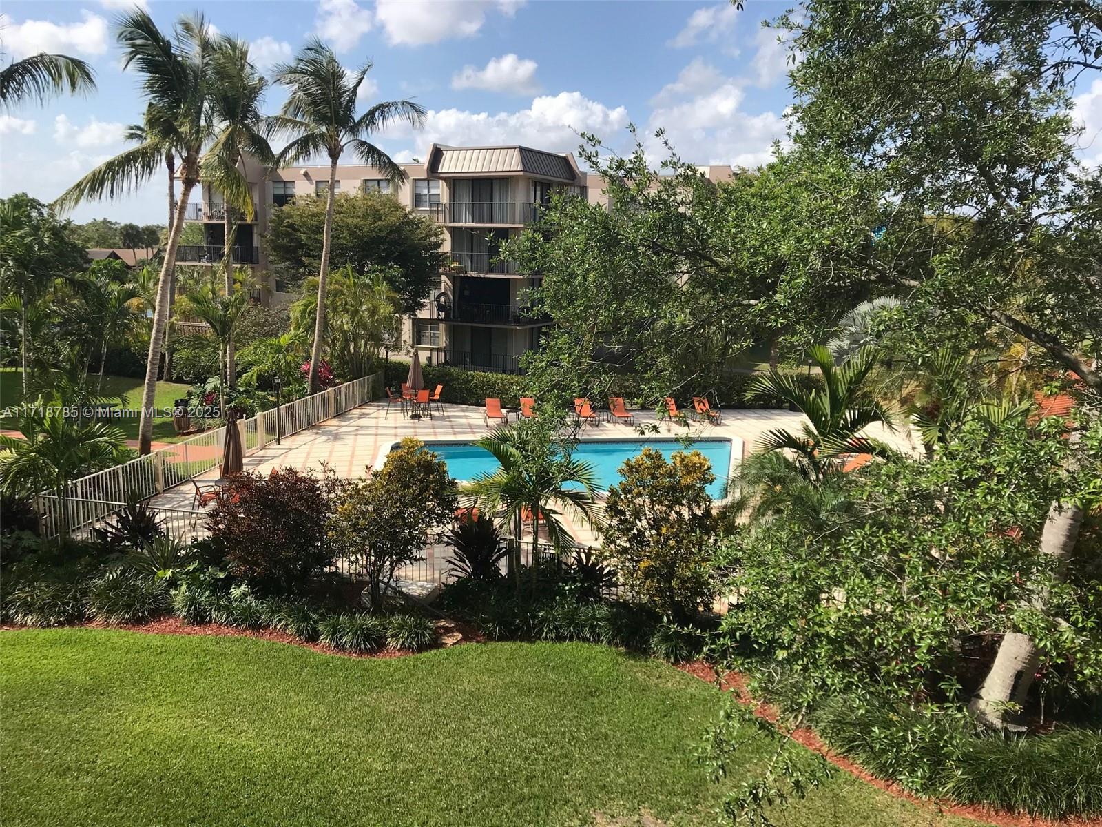 13120 SW 92nd Ave # 314 Unit: B-314