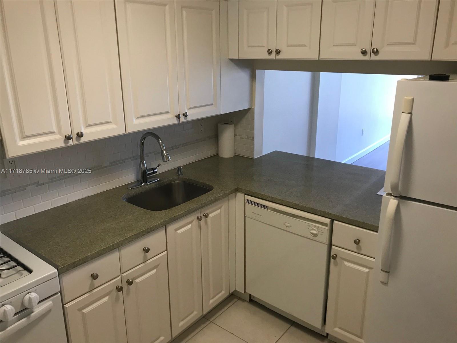13120 SW 92nd Ave # 314 Unit: B-314