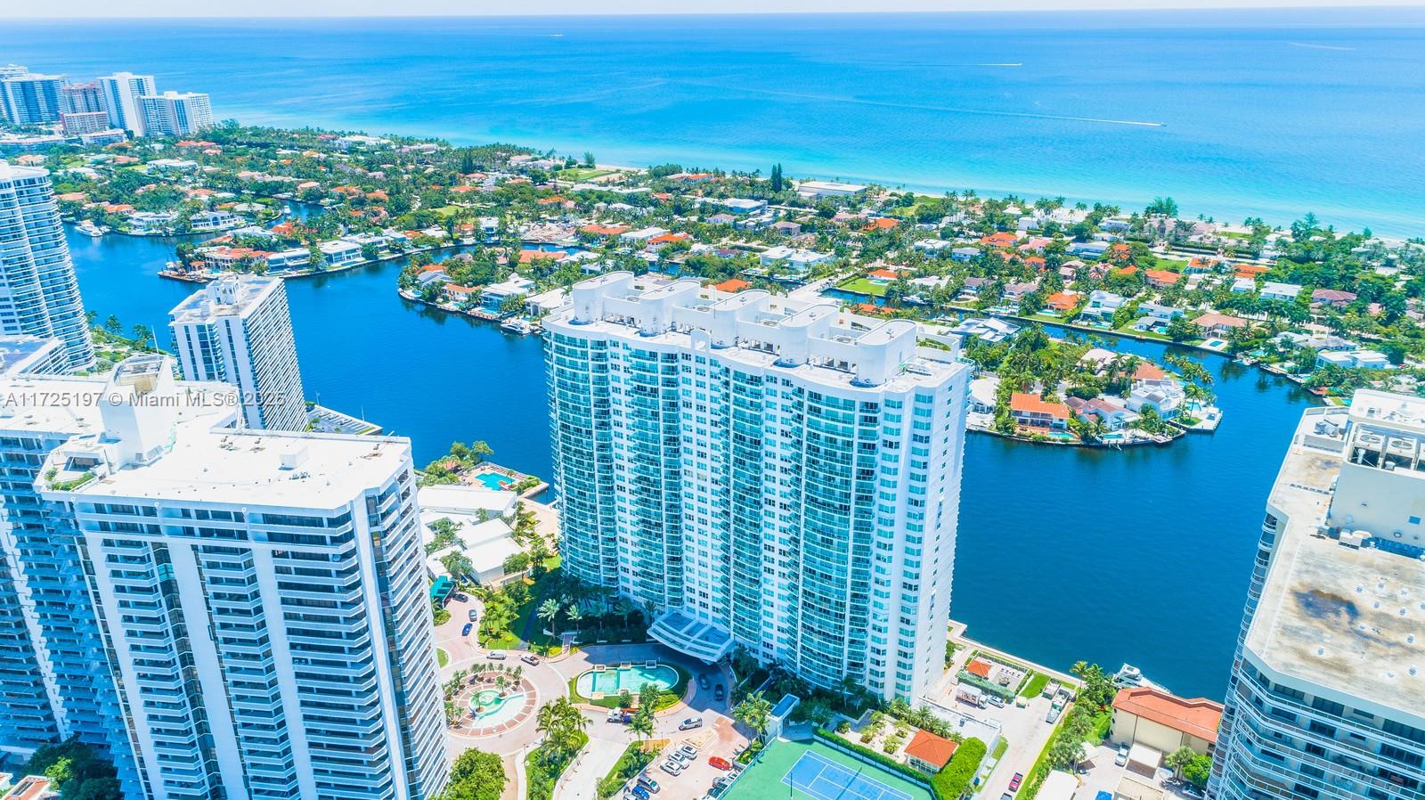 20201 E Country Club Dr Unit: PH2705