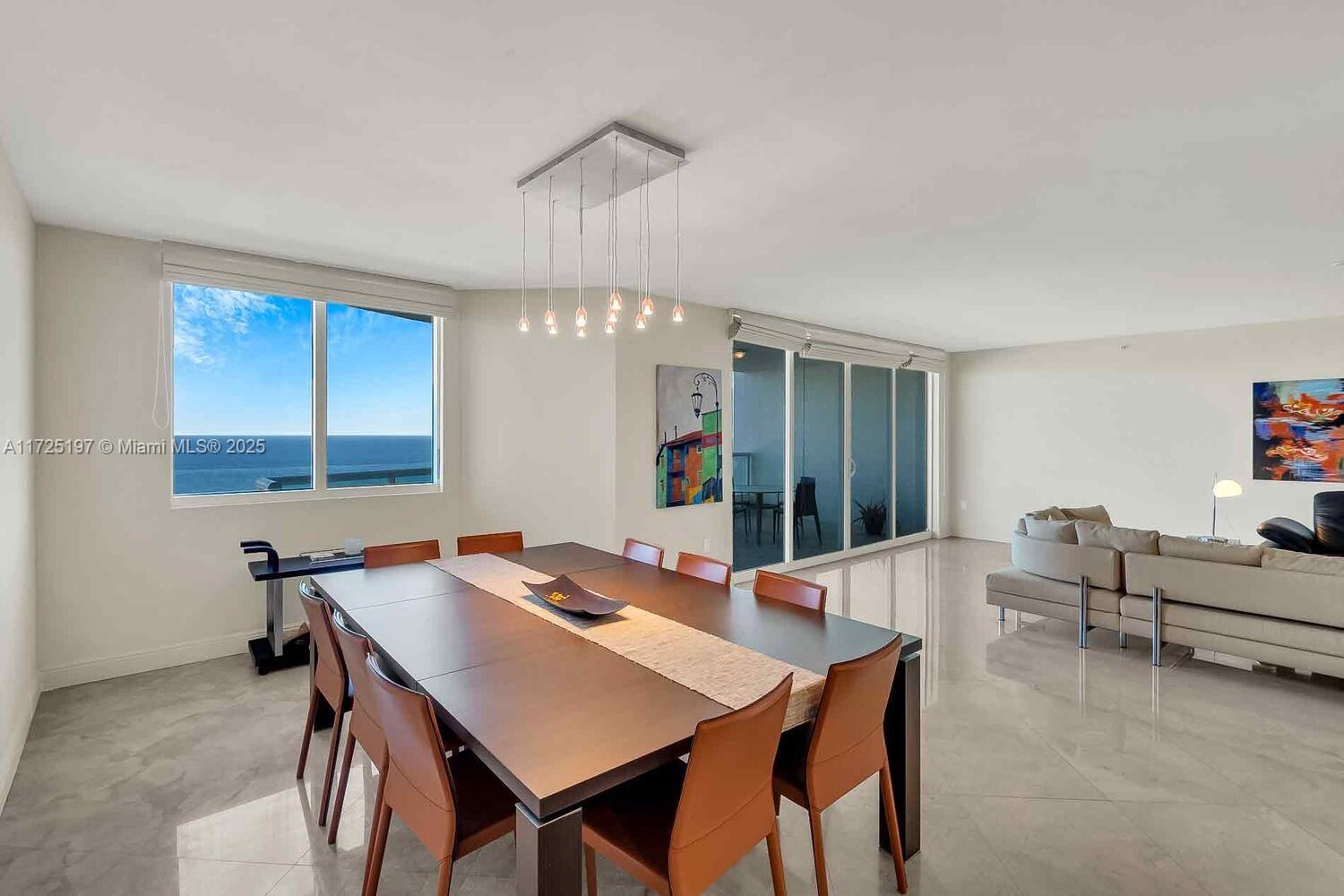 20201 E Country Club Dr Unit: PH2705