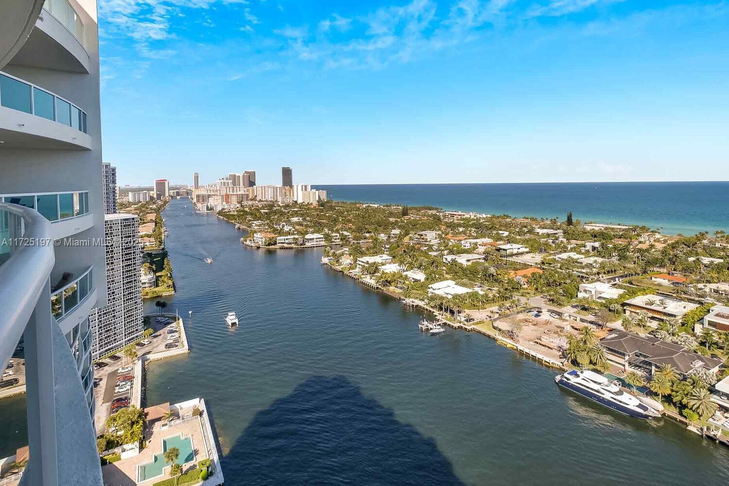 20201 E Country Club Dr Unit: PH2705