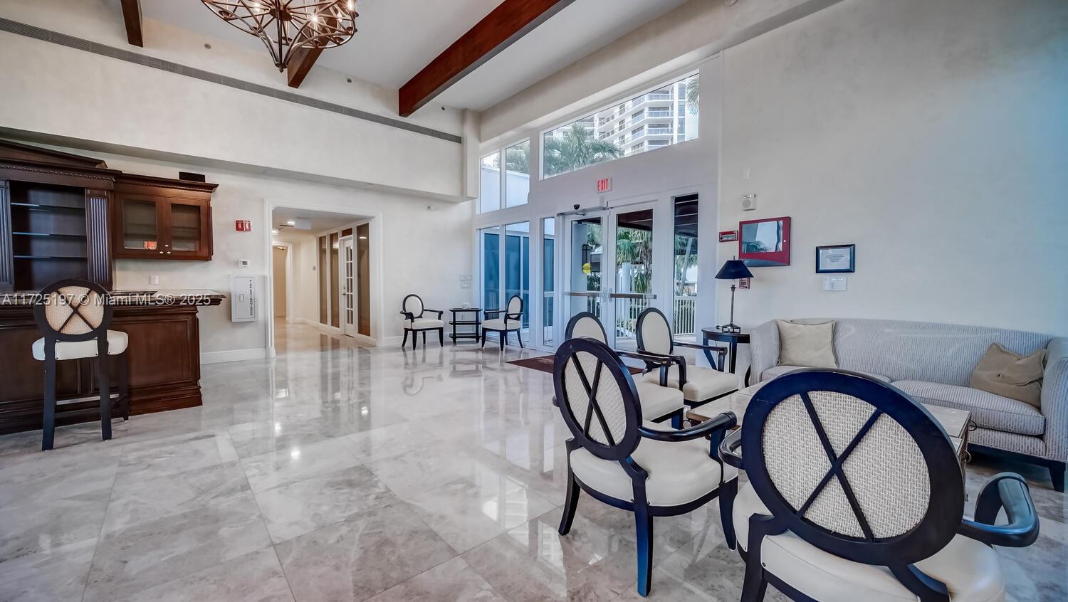 20201 E Country Club Dr Unit: PH2705