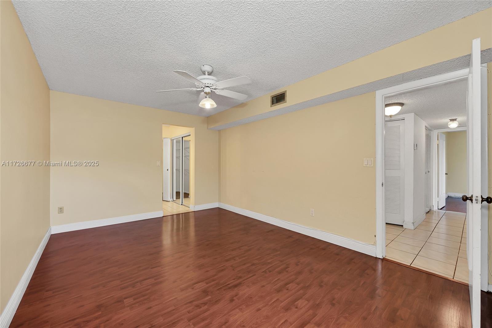 3545 Magellan Cir # 5 Unit: 351-5