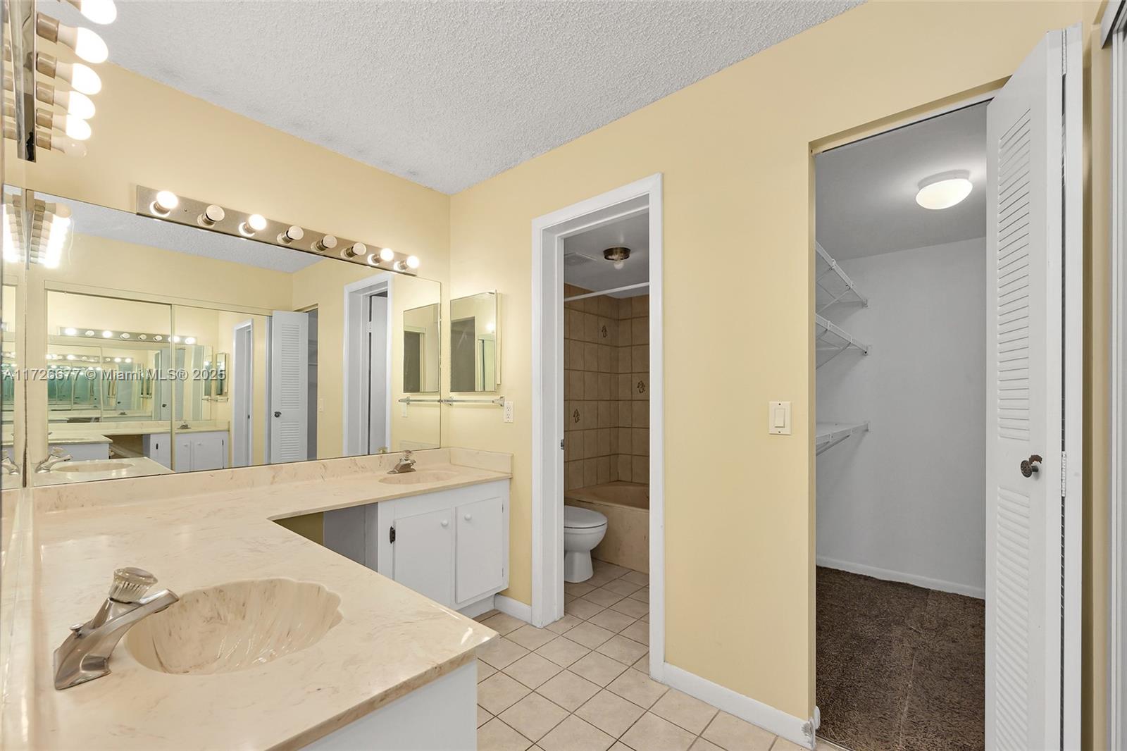3545 Magellan Cir # 5 Unit: 351-5