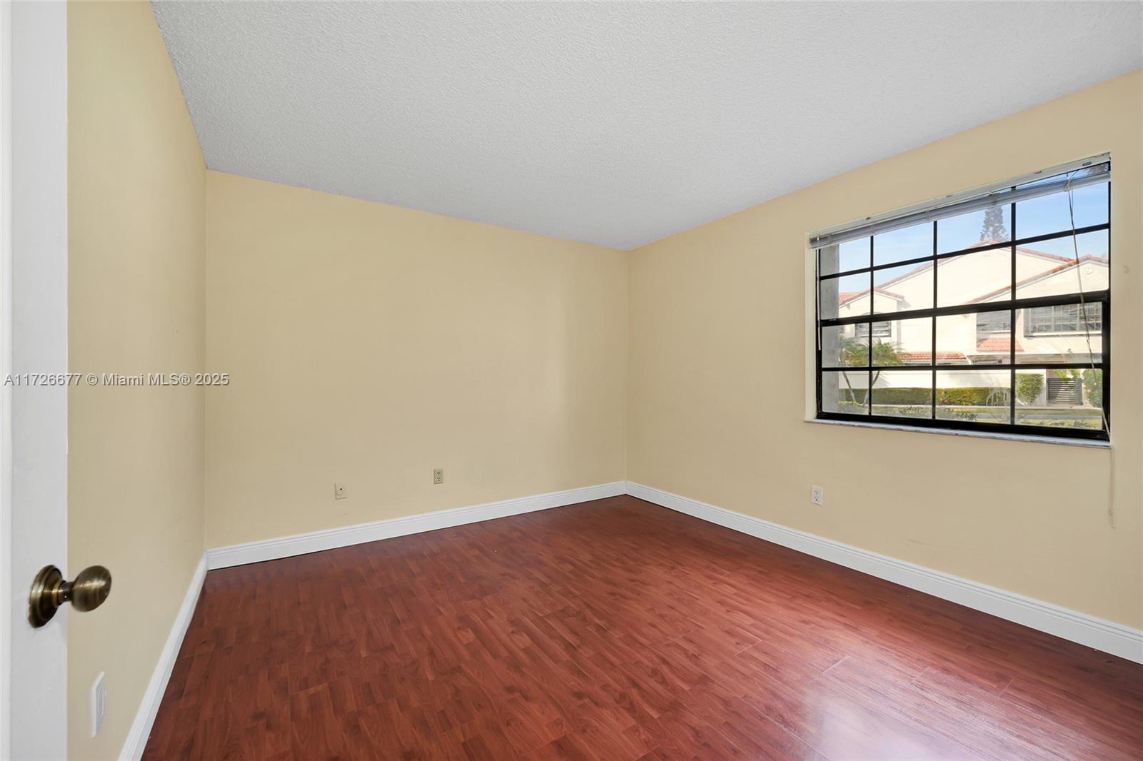 3545 Magellan Cir # 5 Unit: 351-5