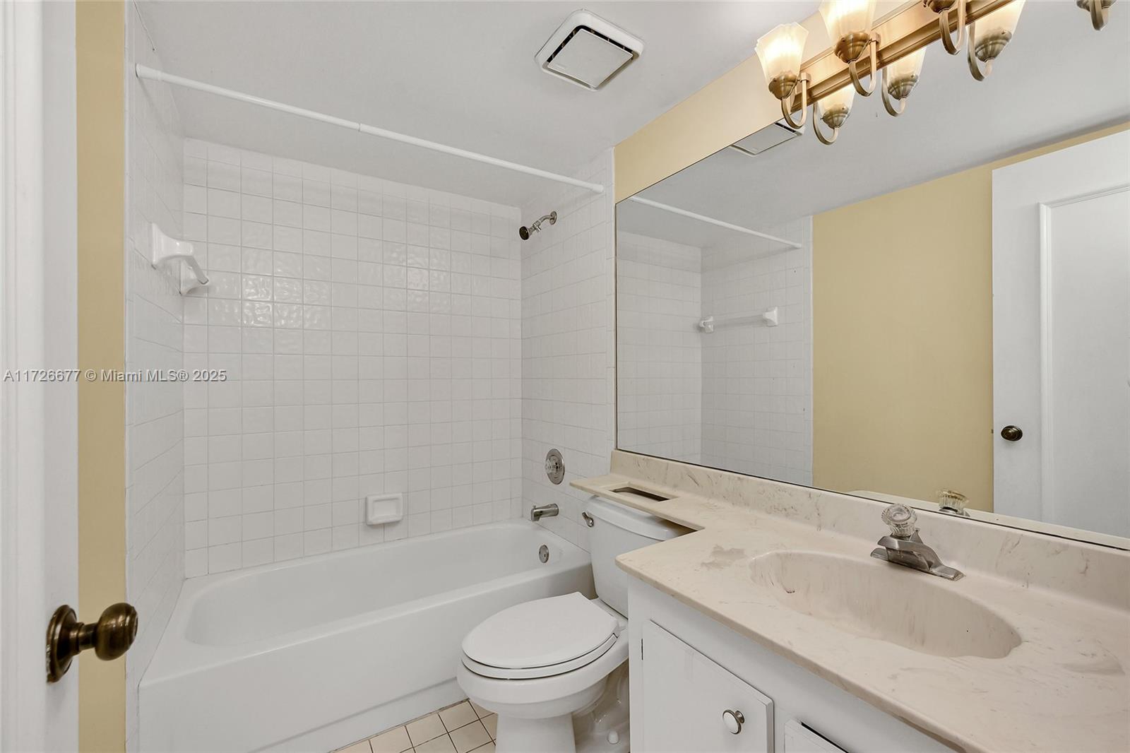 3545 Magellan Cir # 5 Unit: 351-5