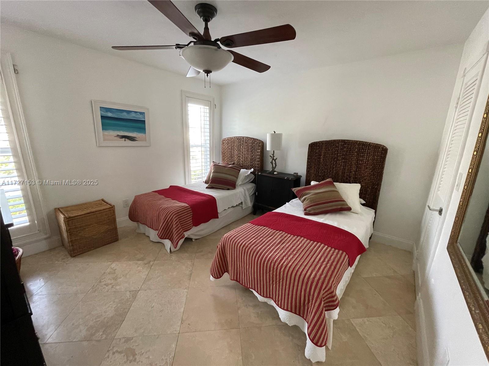 255 Sunrise Dr # 201