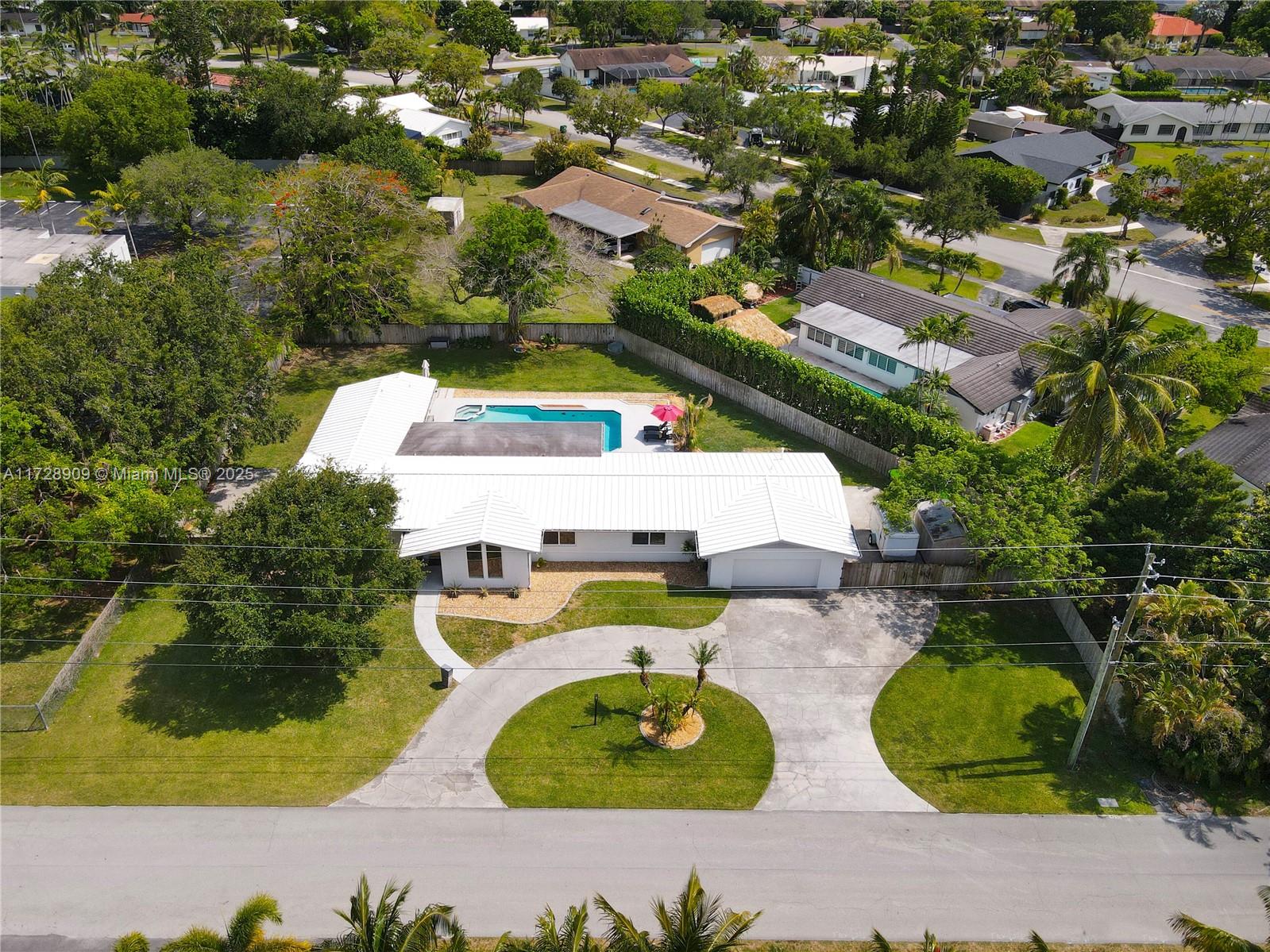 8860 SW 174th St