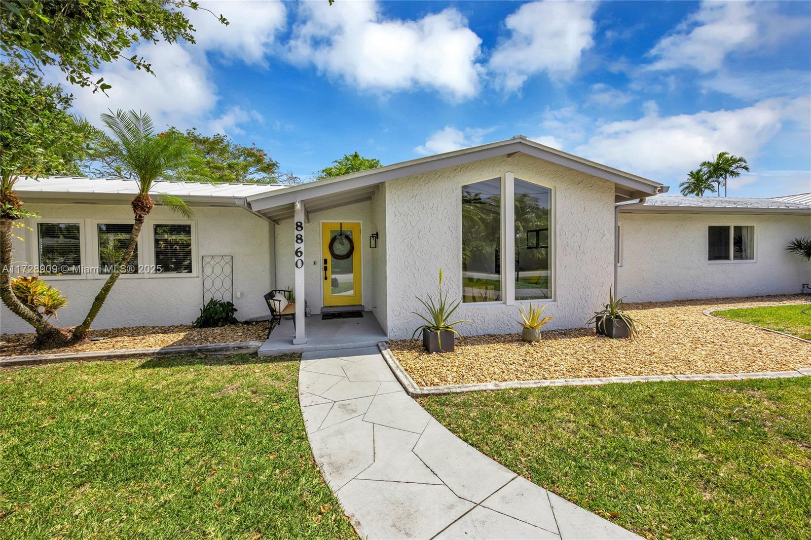 8860 SW 174th St