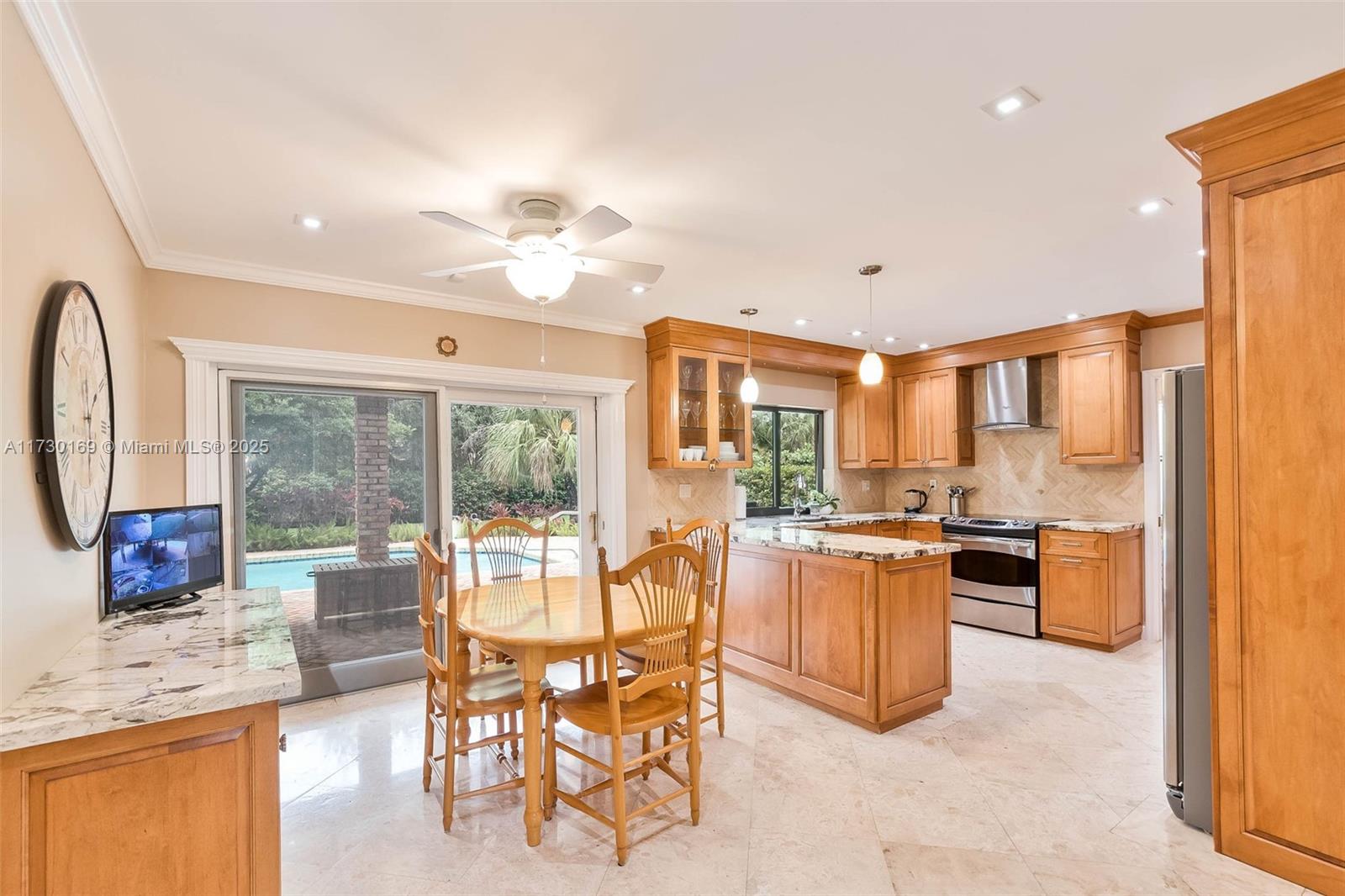 9460 SW 147 St