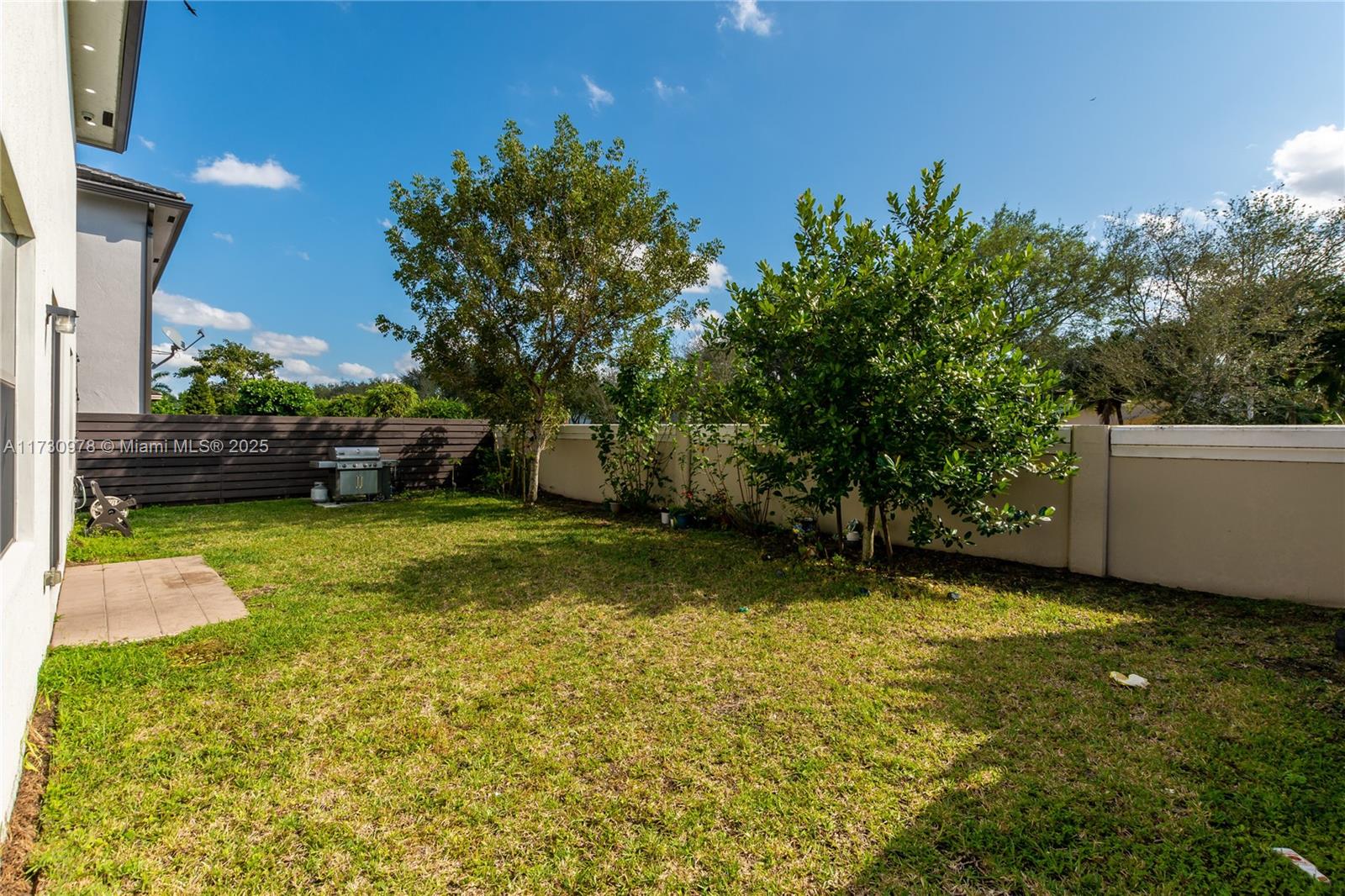 8814 NW 154th Ter
