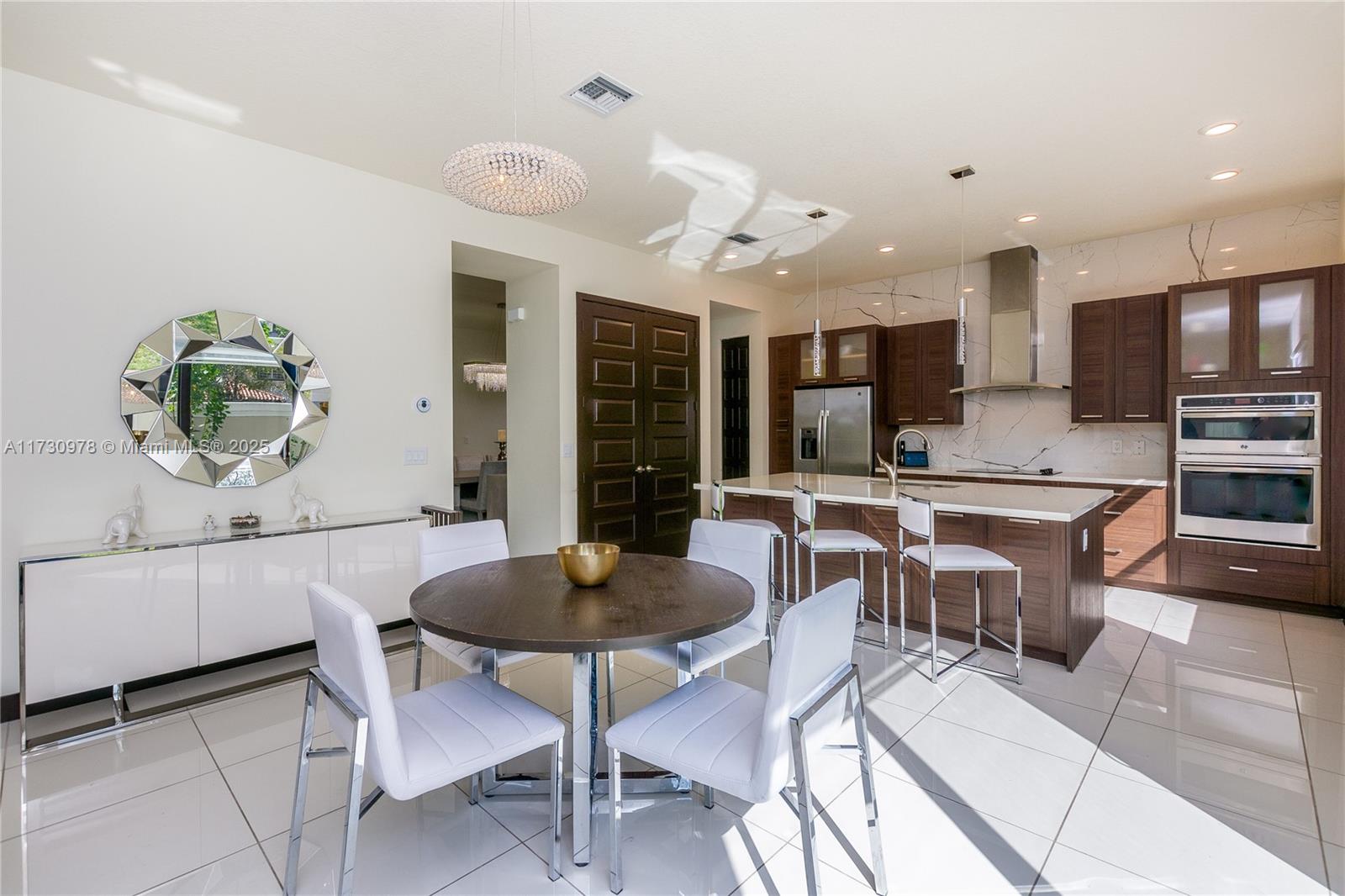8814 NW 154th Ter