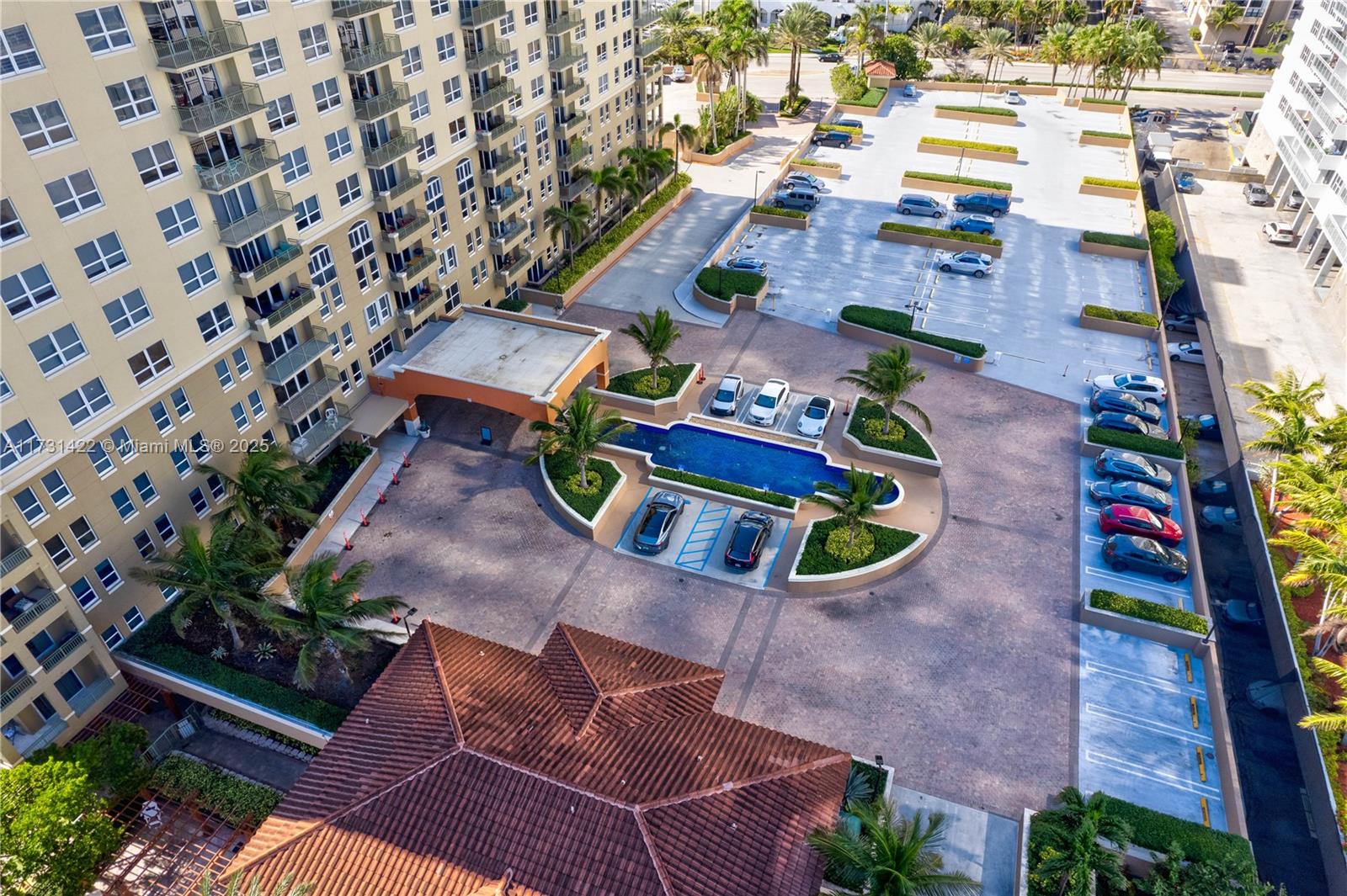 2080 S Ocean Dr # 506