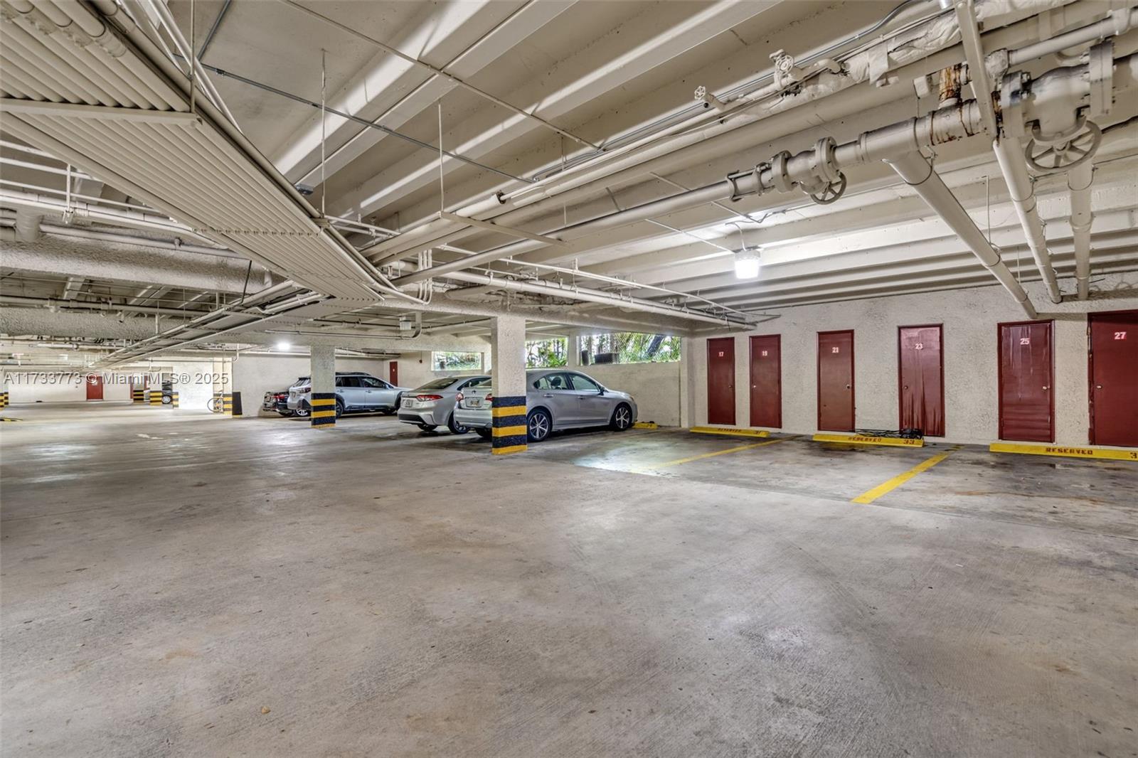 1205 Mariposa Ave # 417