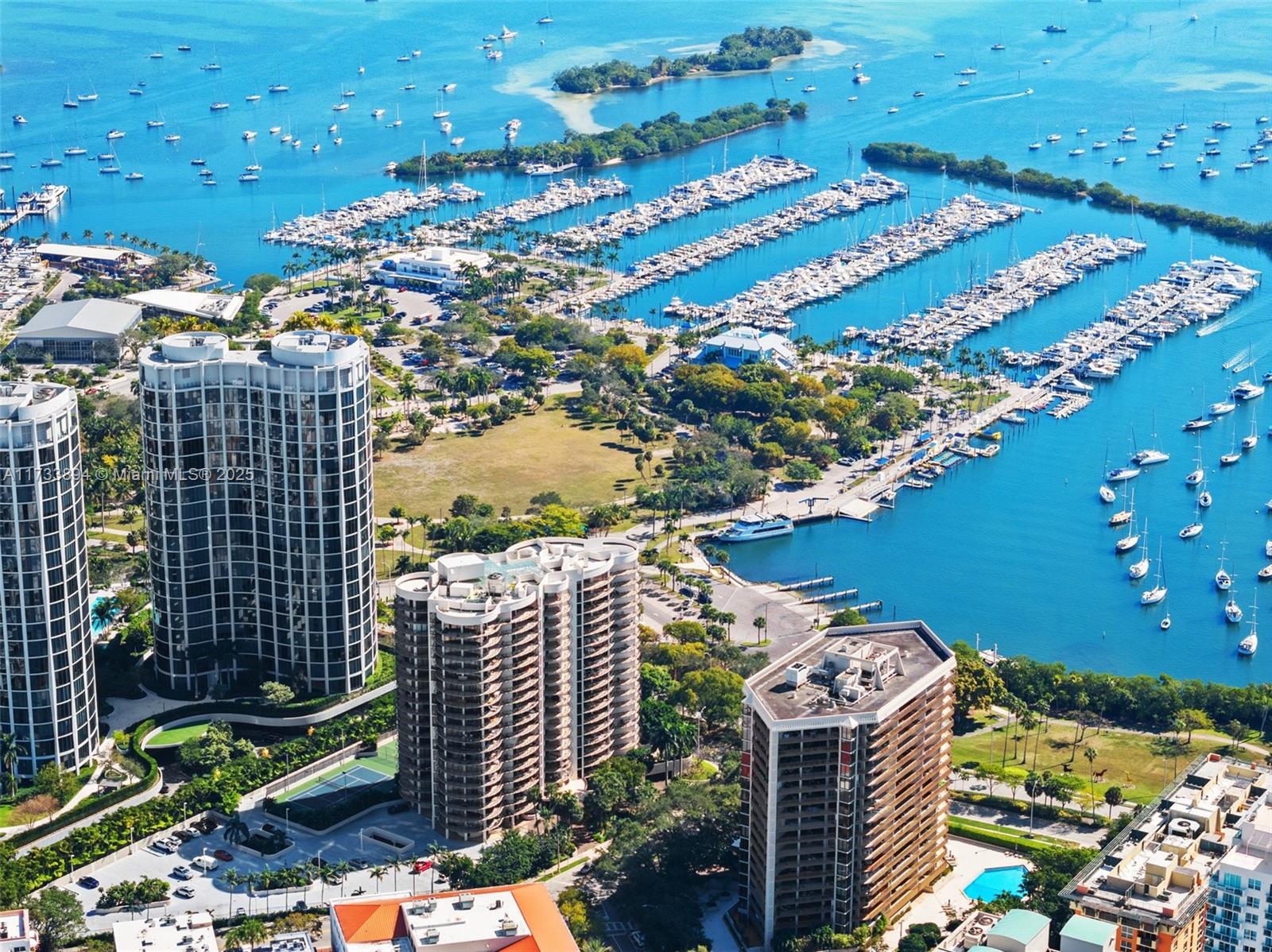 2843 S Bayshore Dr # 5C
