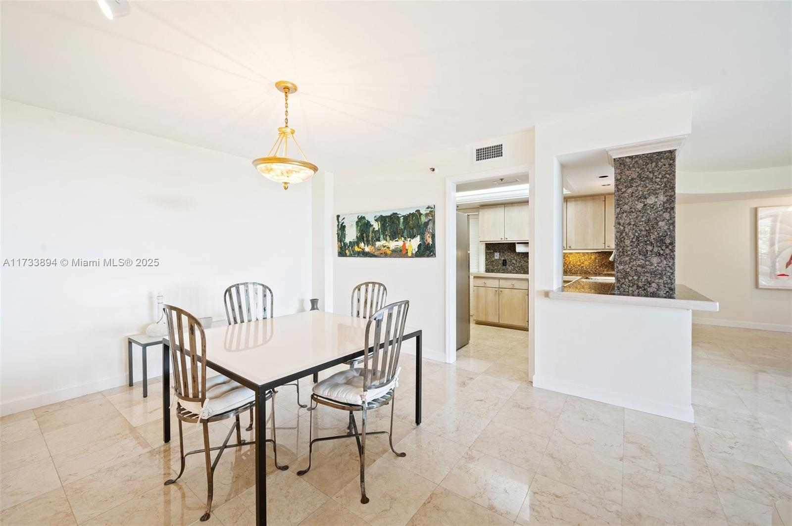 2843 S Bayshore Dr # 5C