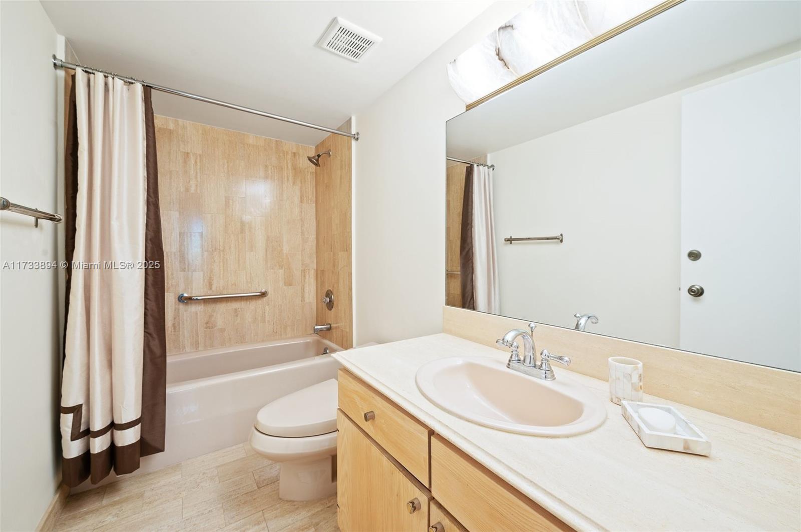 2843 S Bayshore Dr # 5C