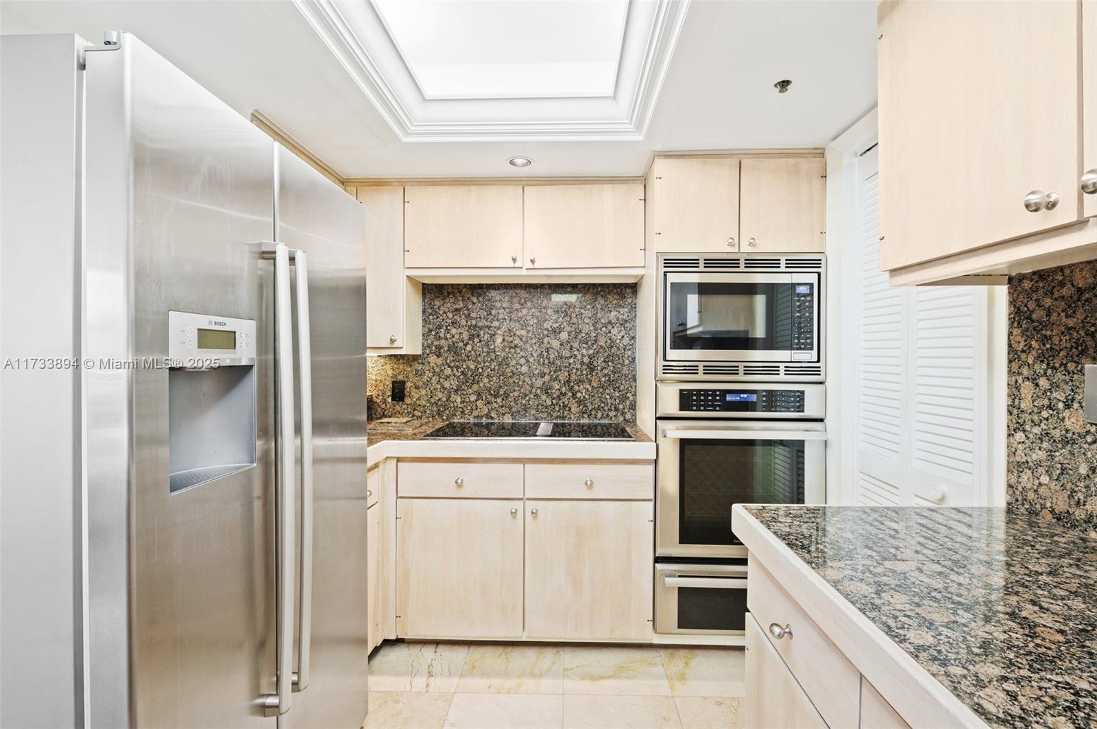 2843 S Bayshore Dr # 5C
