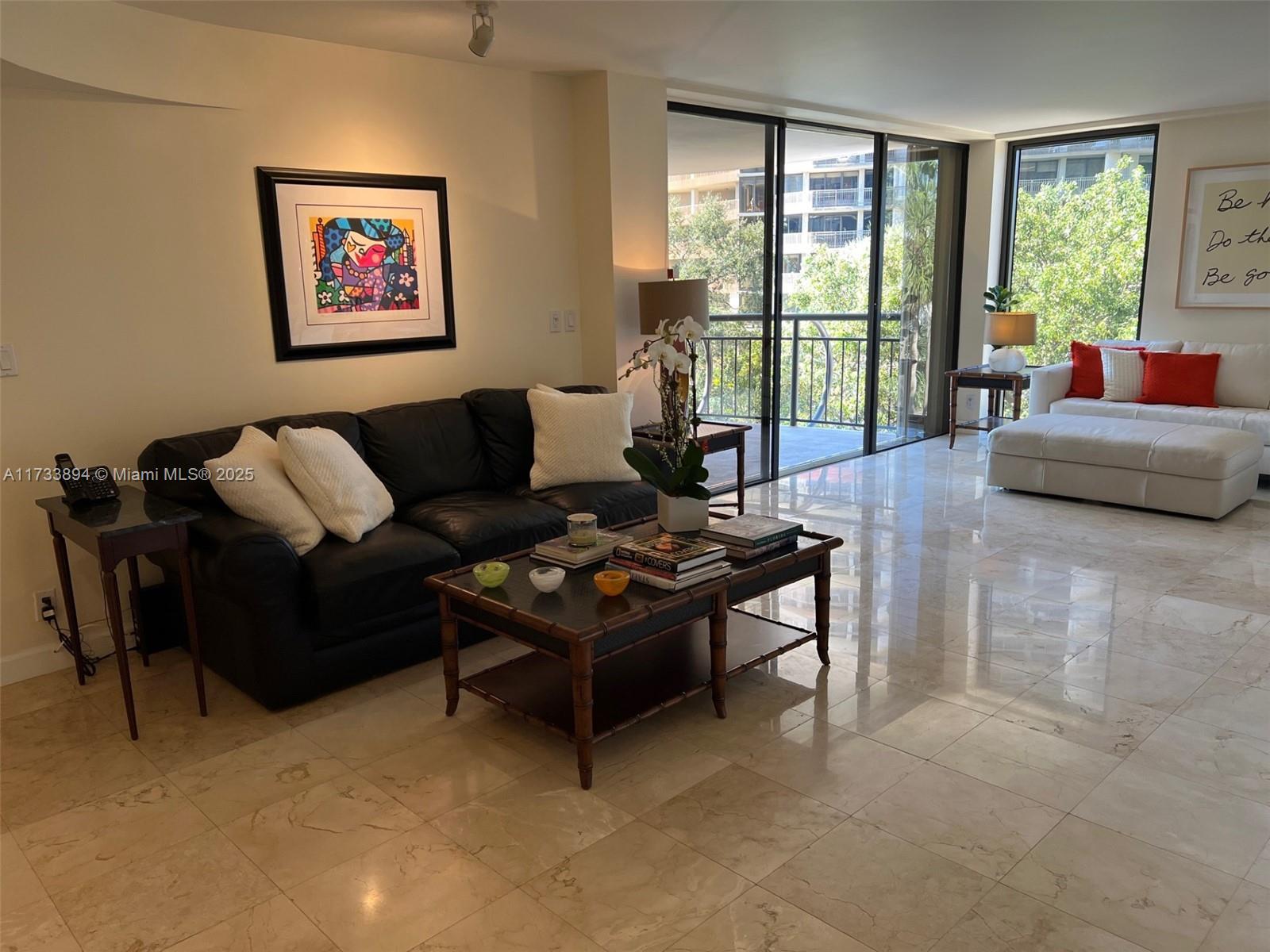 2843 S Bayshore Dr # 5C