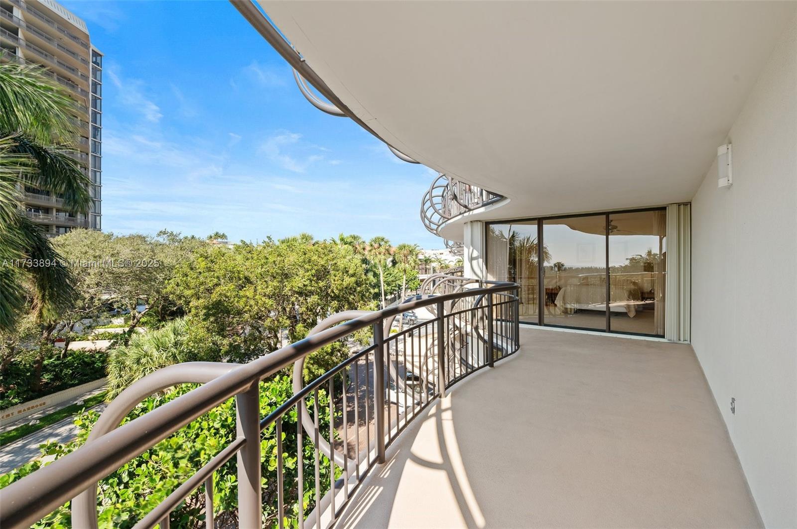 2843 S Bayshore Dr # 5C