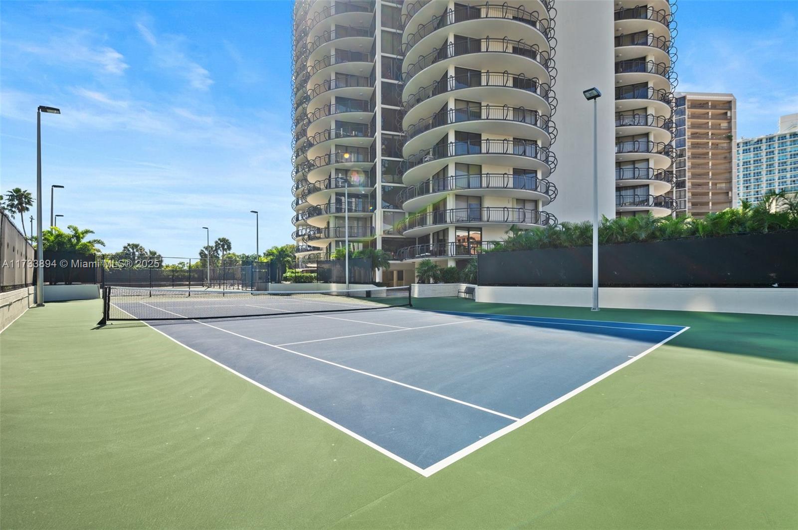 2843 S Bayshore Dr # 5C