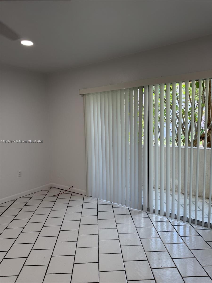 9400 SW 77th Ave # K4