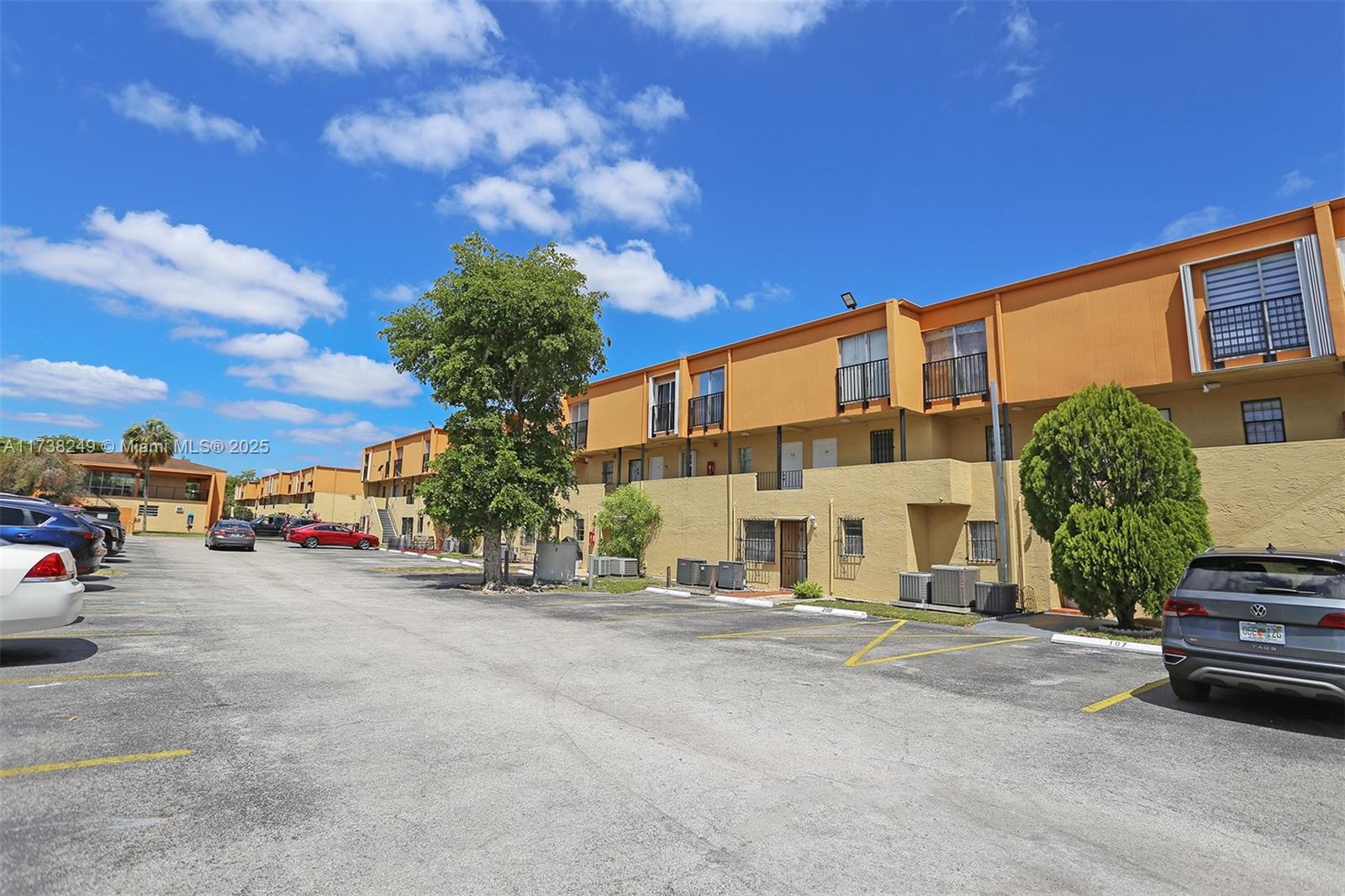 315 NW 109th Ave # 205